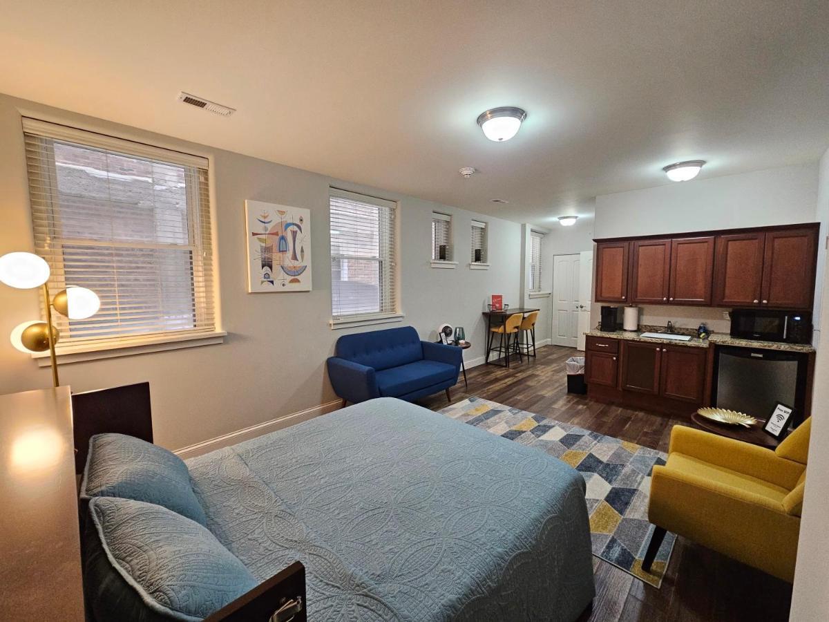 Cozy Studio At The Historic Inman Champaign Exterior foto