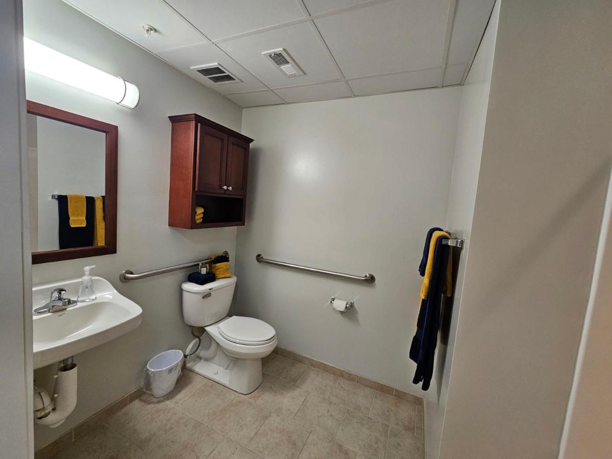 Cozy Studio At The Historic Inman Champaign Exterior foto